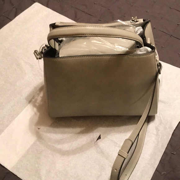 Steve Madden Shoulder Bag - Picture 4 of 7